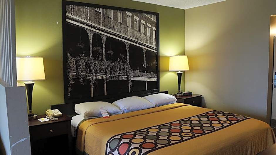 Super 8 by Wyndham New Iberia