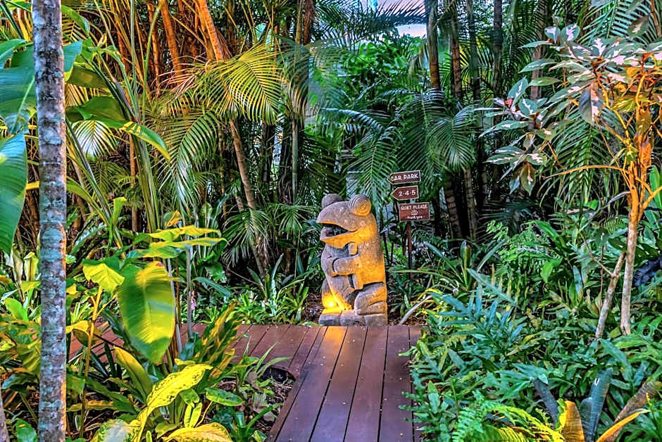 The Palms At Palm Cove