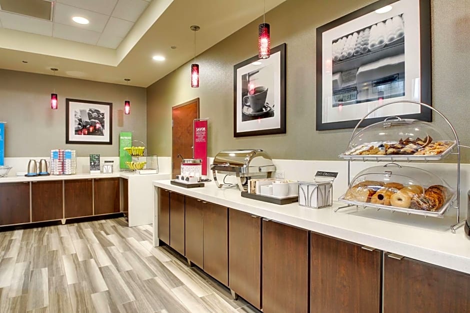 Hampton Inn By Hilton & Suites Greenville Airport, SC