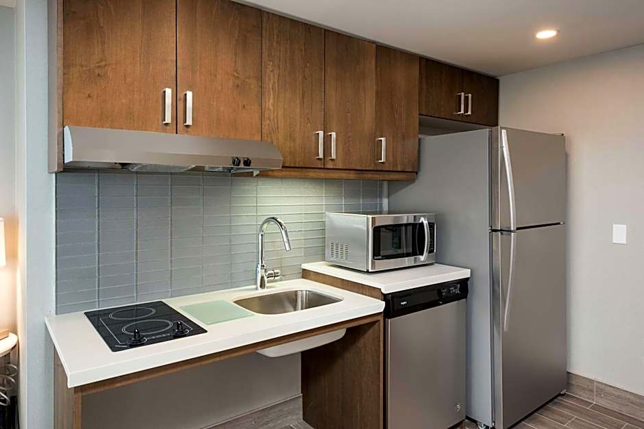 Homewood Suites By Hilton Ottawa Downtown