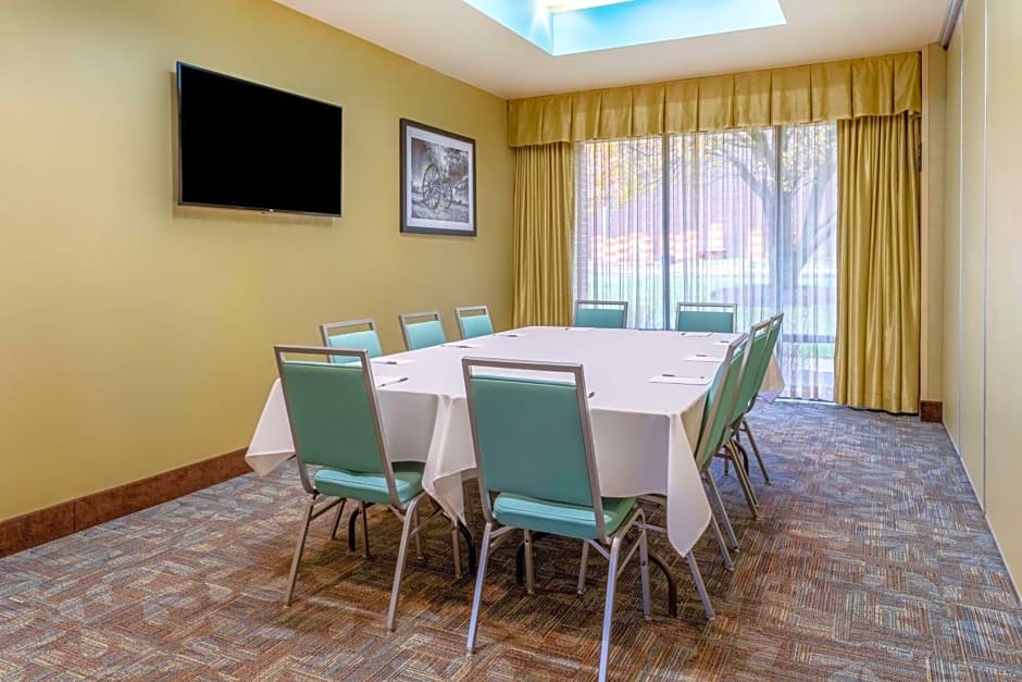 Hampton Inn By Hilton Manassas