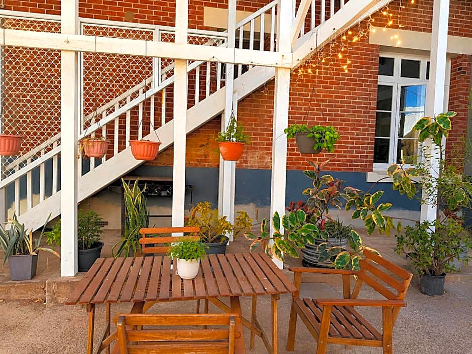 Geraldton Shoreline Lodge