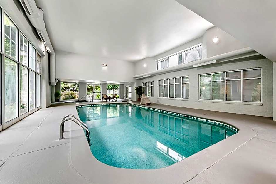 Holiday Inn Express & Suites Sylva - Western Carolina Area By IHG