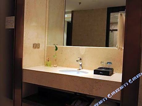Hinho Seasons Hotel