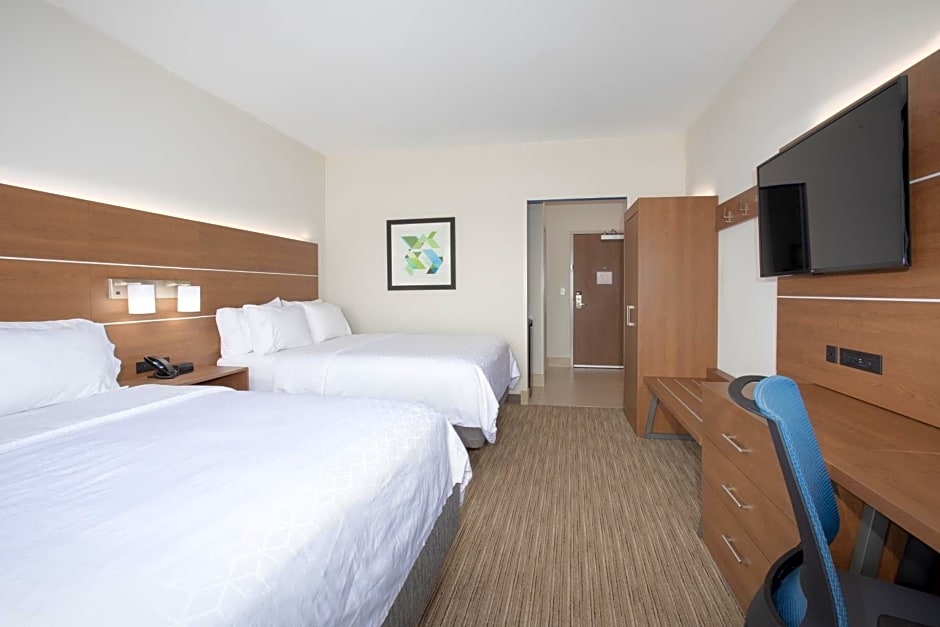Holiday Inn Express & Suites - Goodland I-70 By IHG