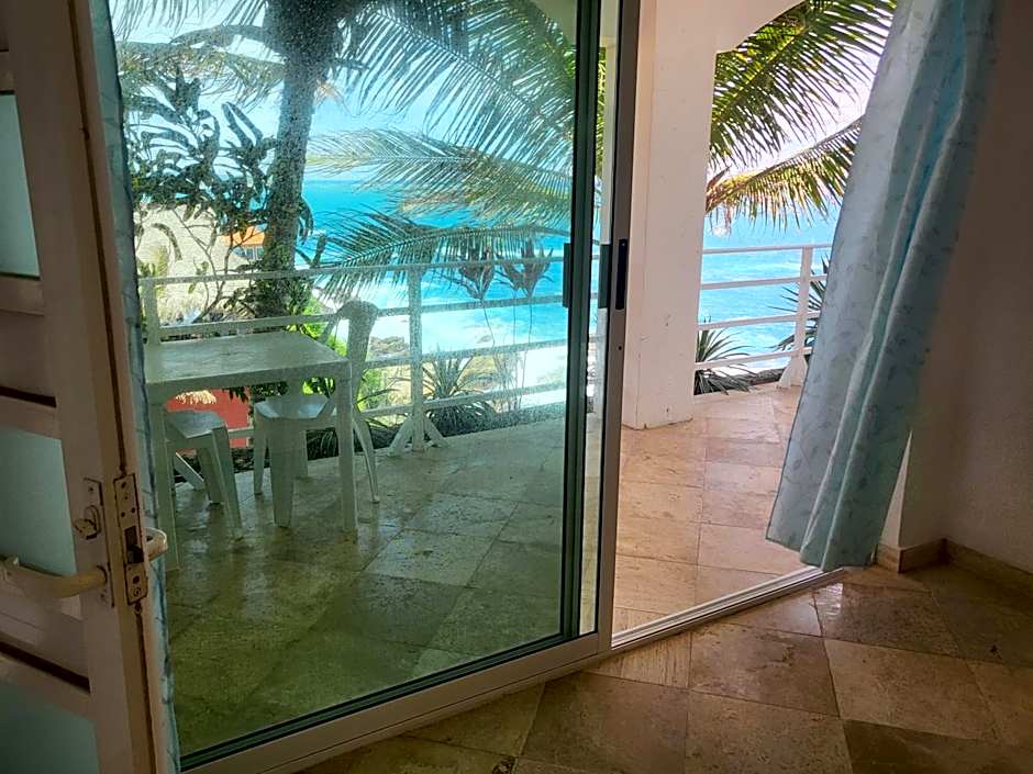Hotel Luz de Mar ' right on the beach