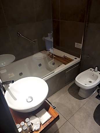 Suite Standard con Hidromasaje