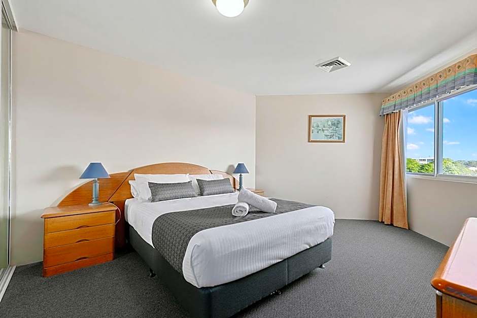 White Crest Apartments