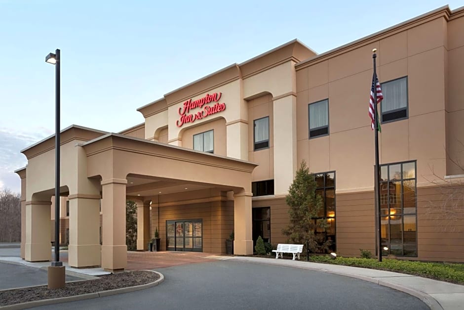 Hampton Inn & Suites by Hilton Mahwah NJ