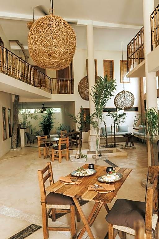 Koos Tulum Hotel