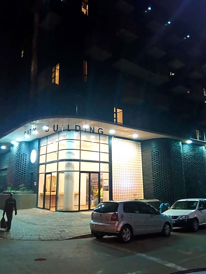 Maboneng City Building Free WiFi and Swimming pool