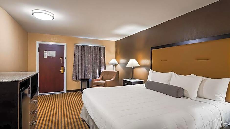 Travelodge by Wyndham Bellmawr