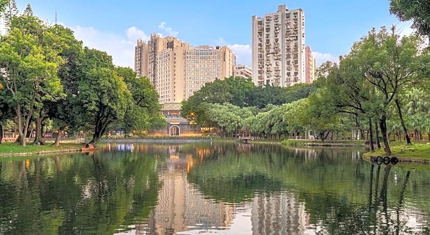 Yuexiu Hotel Guangzhou, Curio Collection by Hilton