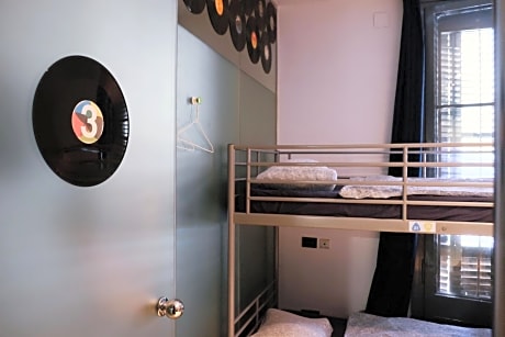 Bunk Bed in 8-Bed Mixed Dormitory Room