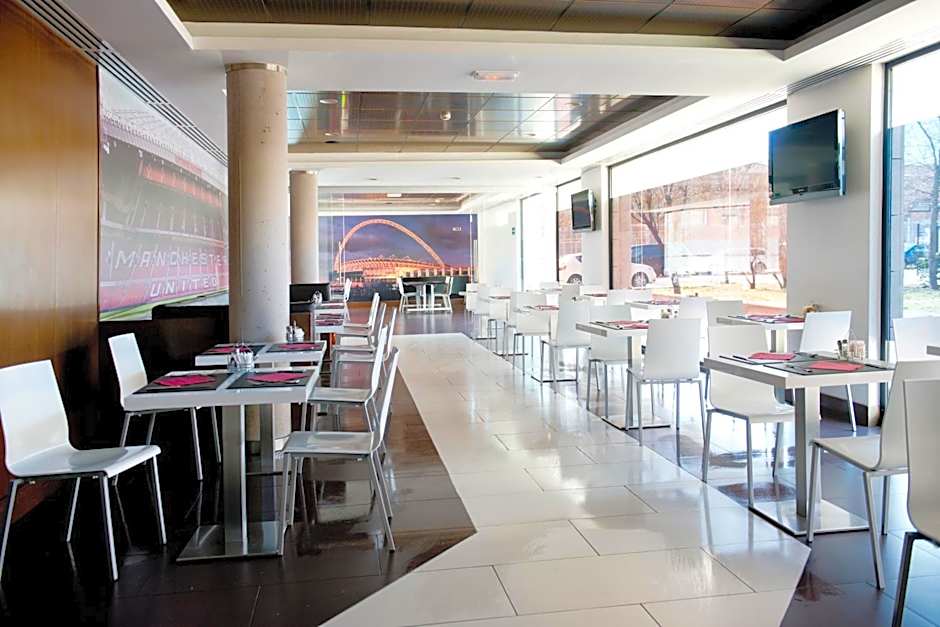 täCH Madrid Airport