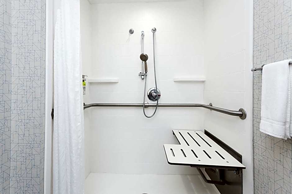 Holiday Inn Express Hotel & Suites Montgomery Boyd-Cooper Parkway By IHG