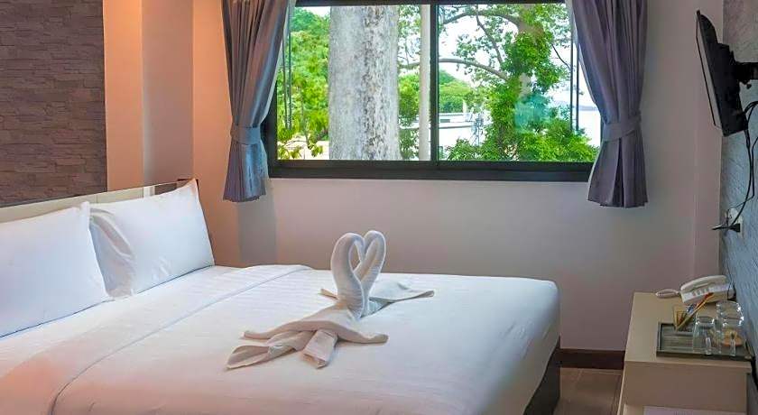 Rainbow Sky Hotel Samet