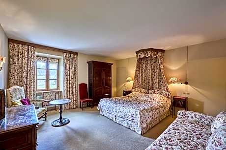 Chambre Fleurie-Triple-Confort-Salle de bain-Vue sur la campagne