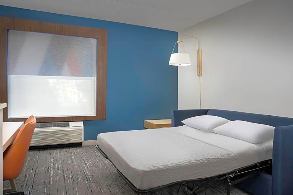 Holiday Inn Express & Suites Pittsburgh North Shore By IHG
