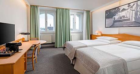 Classic Twin Room