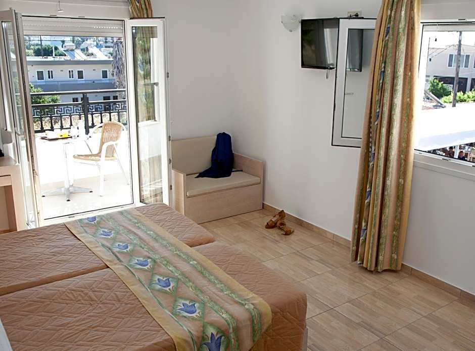 Zeus Hotel