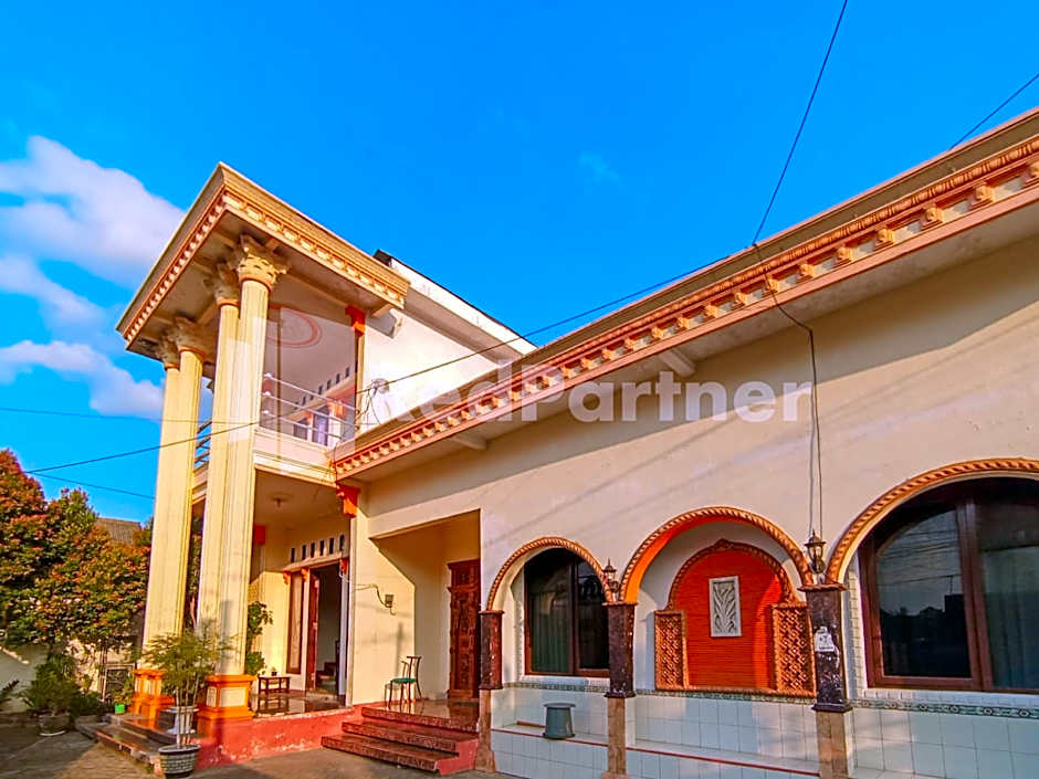 Orange inn RedPartner Madiun