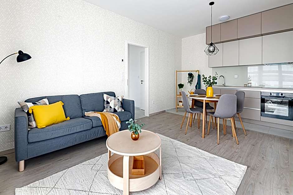 WestSide Garden Apartments by FirstHost