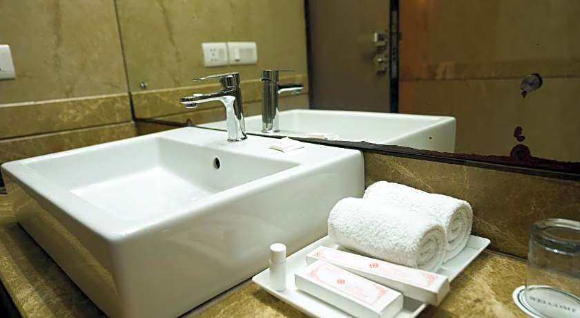 Africa Avenue GK - 1