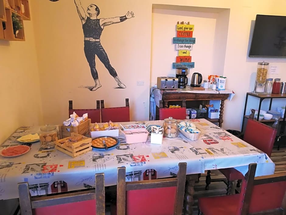 Home Genoa Hostel