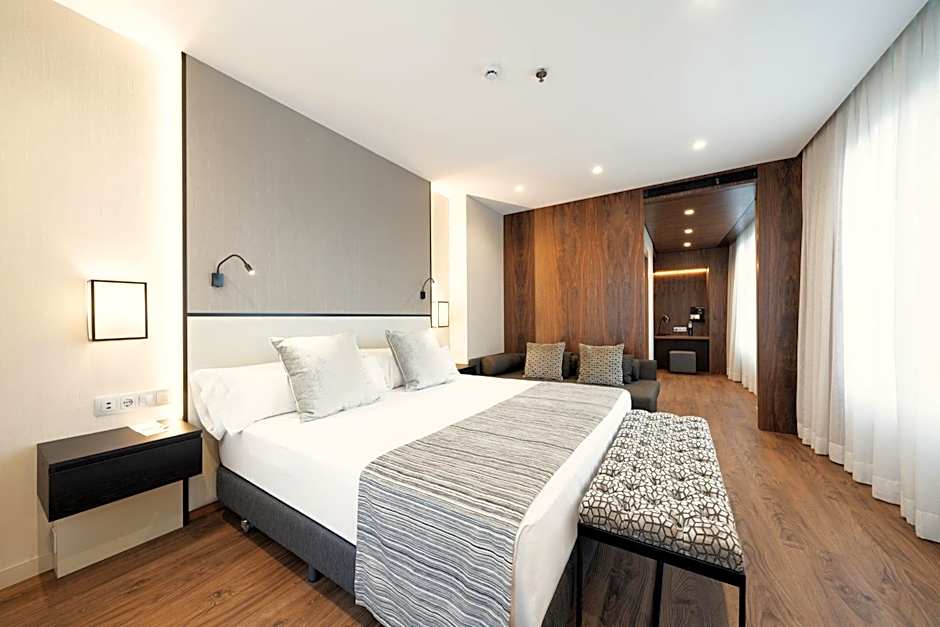 Catalonia Barcelona Plaza