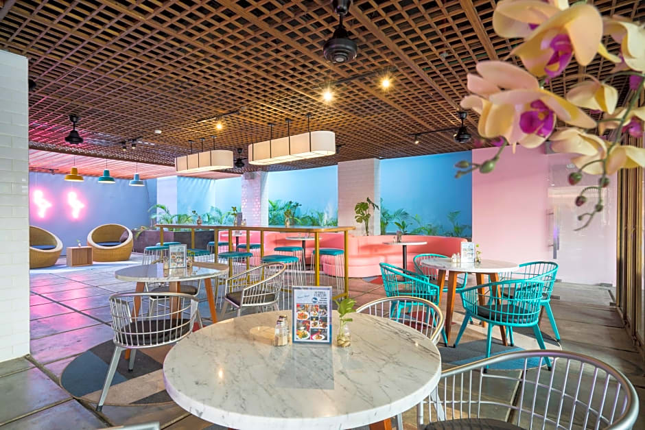 Liberta Seminyak Hotel
