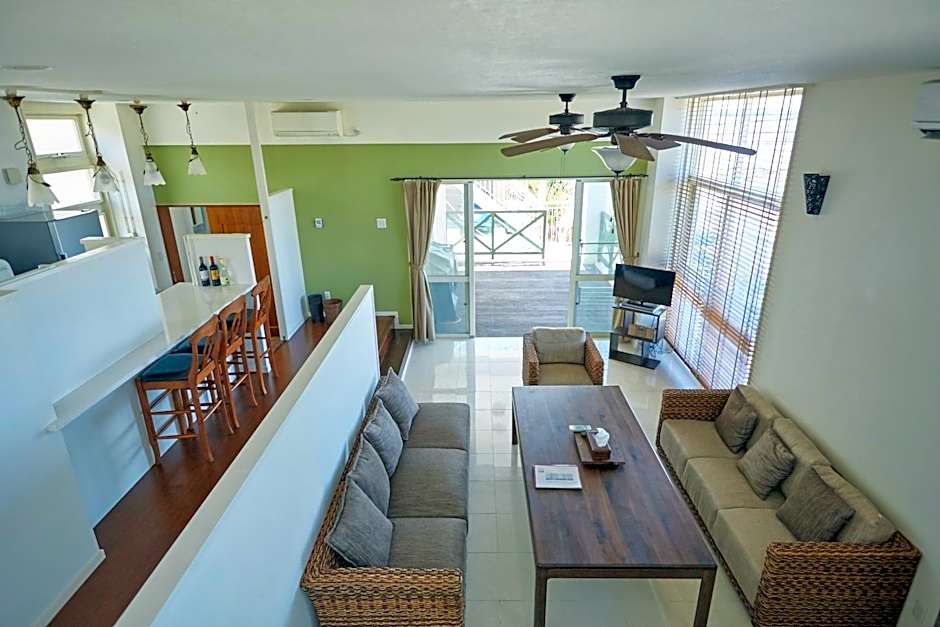 T&T Mof-Maeda Ocean Front House-