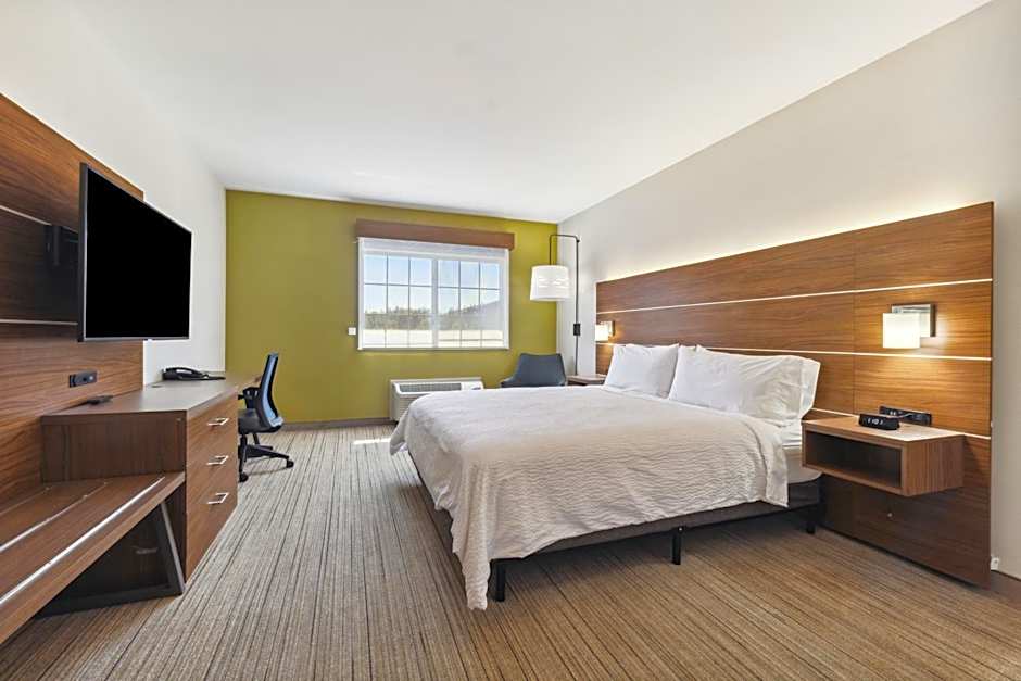 Holiday Inn Express & Suites Mountain View Silicon Valley By IHG