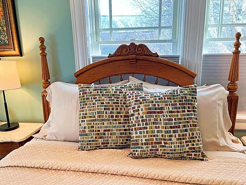 Saltair Inn Waterfront B&B