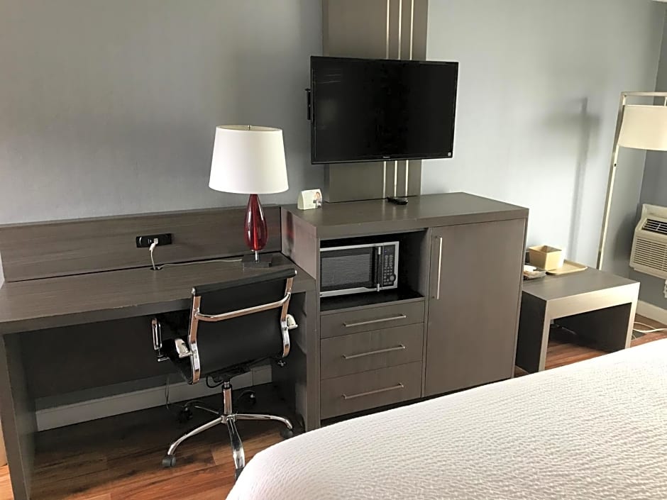 Super 8 by Wyndham Sturbridge