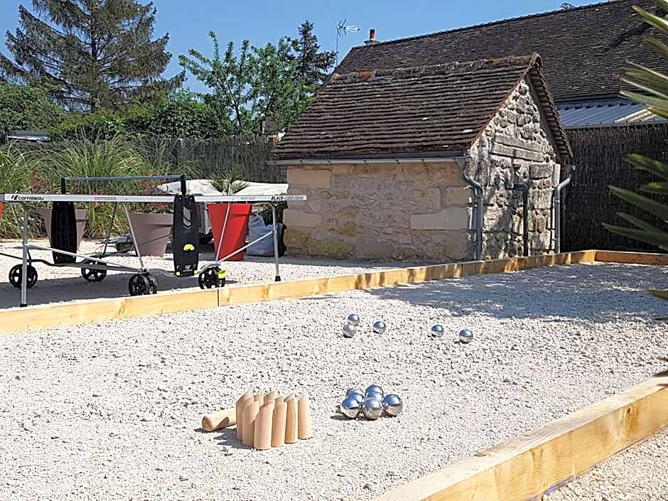 Gîte La Belle Aventure avec piscine et jacuzzi