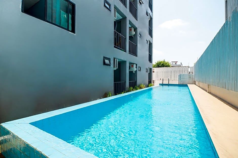 Super OYO 427 Chill Apartment