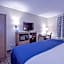 Days Inn & Suites by Wyndham Wisconsin Dells