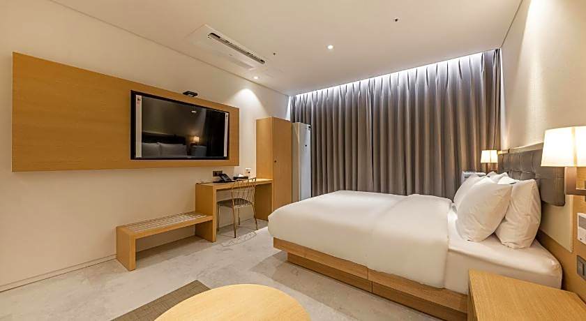 Masan Daisy Hotel