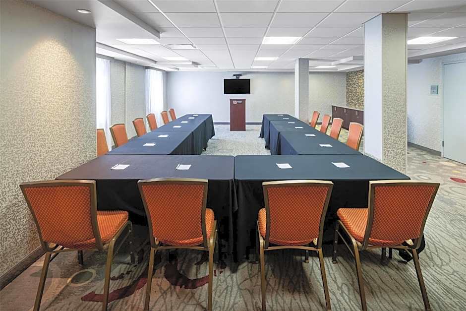 Best Western Premier NYC Gateway Hotel