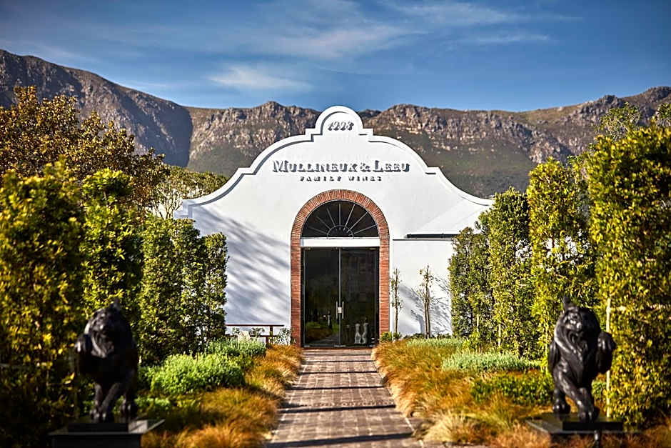 Leeu Estates