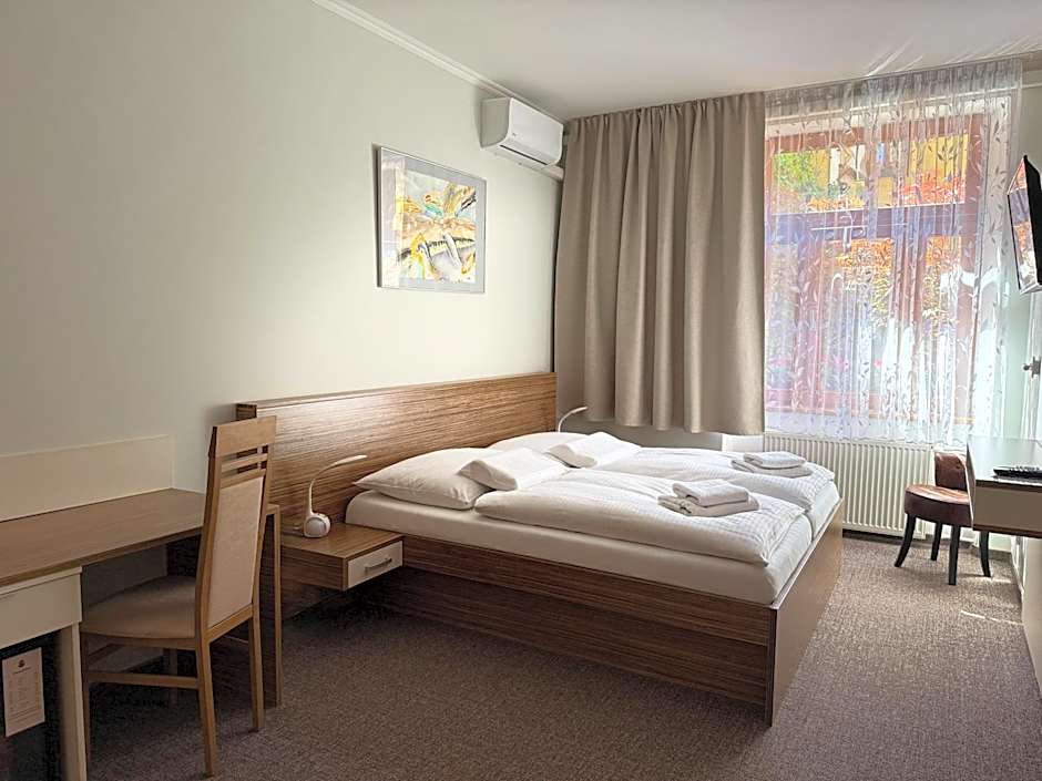 Penzión Hradbová Old Town Residence & SPA