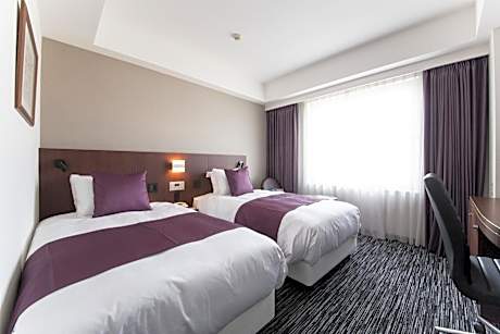 Twin Room - Non-Smoking