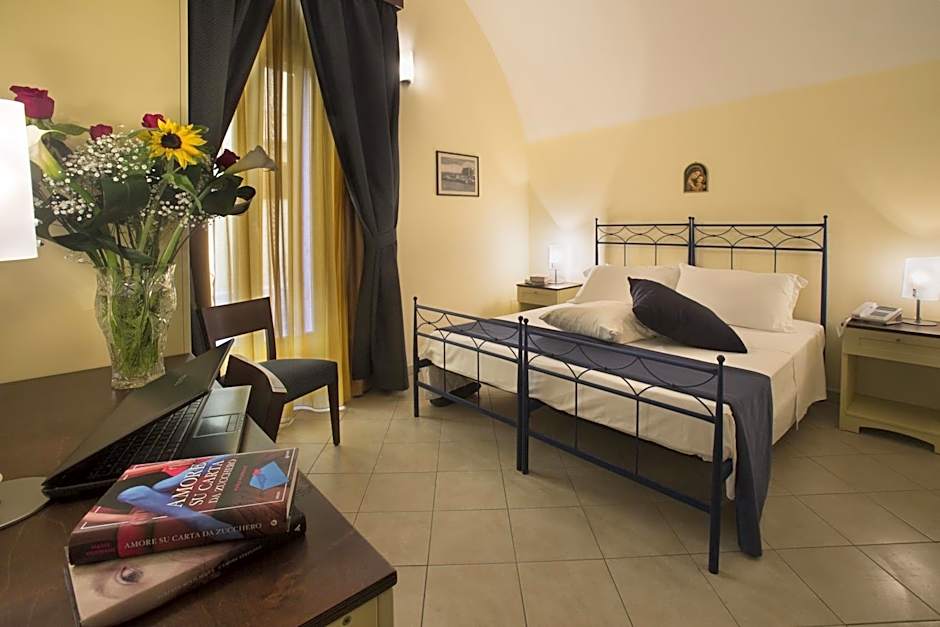 Al Pescatore Hotel & Restaurant