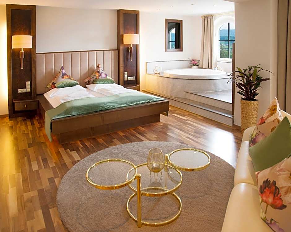 Photo 1 of 1 of Suite, Lake View