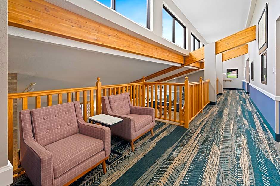 AmericInn by Wyndham Dickinson