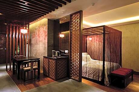 Deluxe Double Room (Check-in after 22:00)