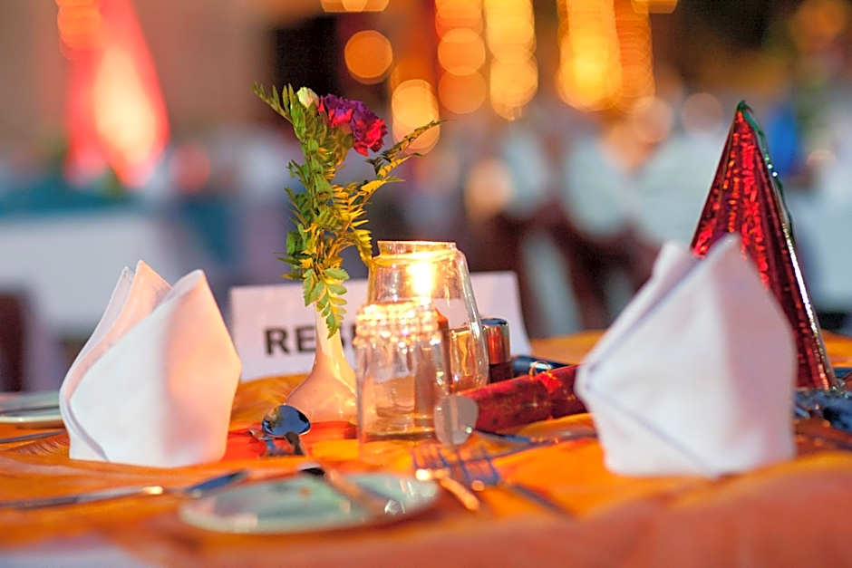 Travellers Beach Hotel & SPA