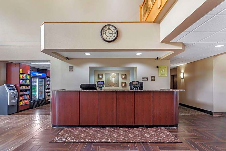 Comfort Suites Delavan - Lake Geneva Area