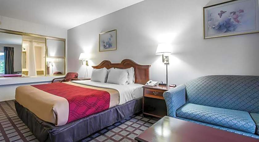 Econo Lodge South Garner